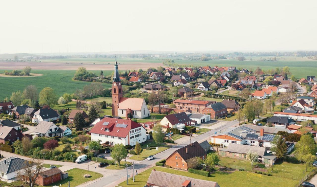 Hotel Am Uckersee Röpersdorf Eksteriør bilde