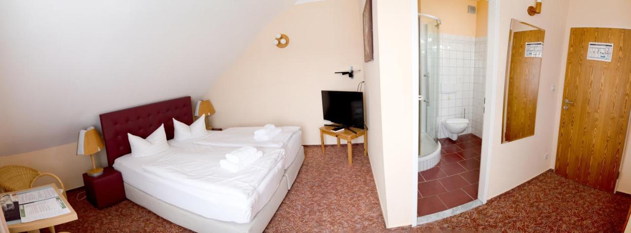 Hotel Am Uckersee Röpersdorf Eksteriør bilde